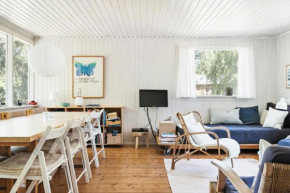 Connect In A Cosy Wooden Cottage in Knebel